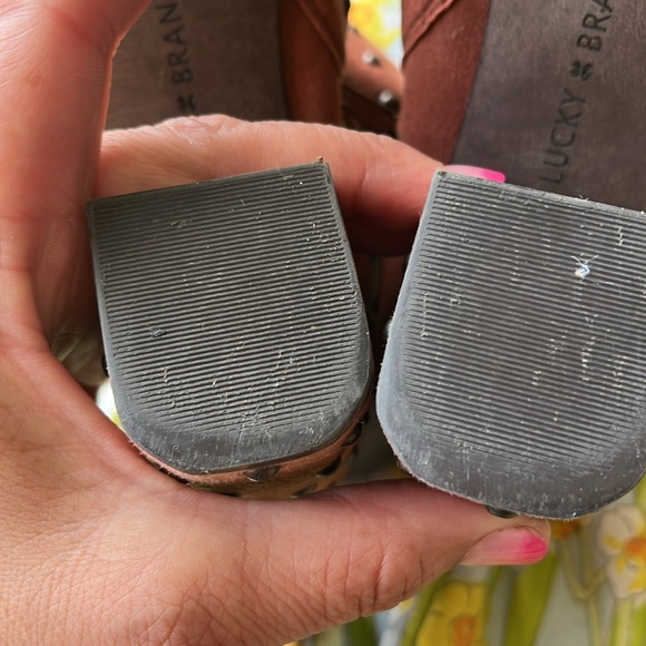 Lucky 🍀 Brand rust colored studded faux suede high heel boots Size 7.5 - Picture 10 of 12